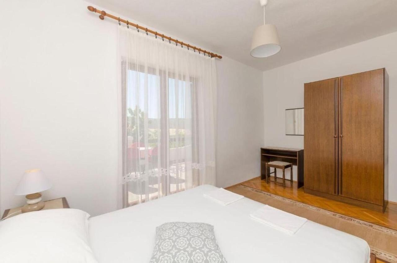Apartments Spavalo Pag Town Kültér fotó