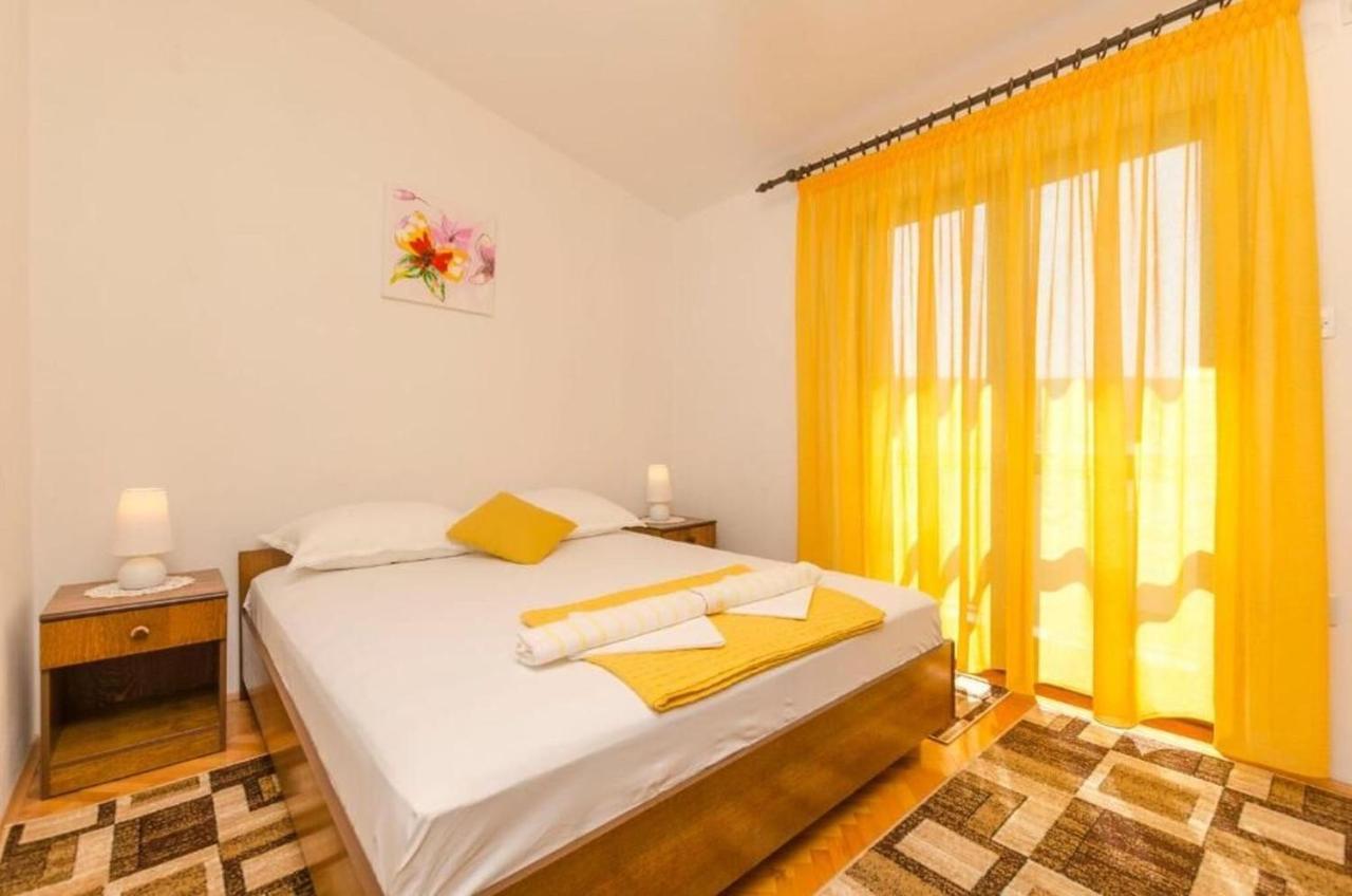 Apartments Spavalo Pag Town Kültér fotó