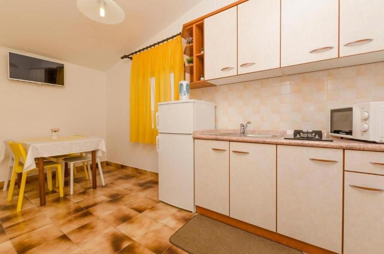 Apartments Spavalo Pag Town Kültér fotó