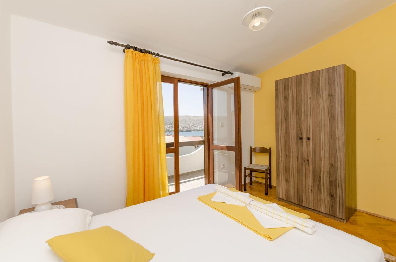 Apartments Spavalo Pag Town Kültér fotó