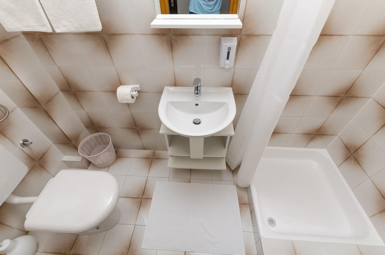 Apartments Spavalo Pag Town Kültér fotó