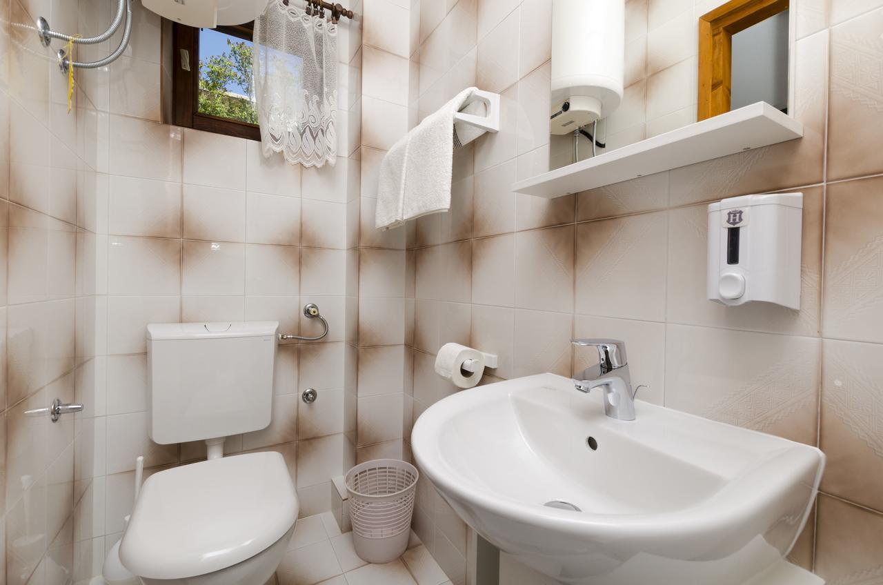 Apartments Spavalo Pag Town Kültér fotó