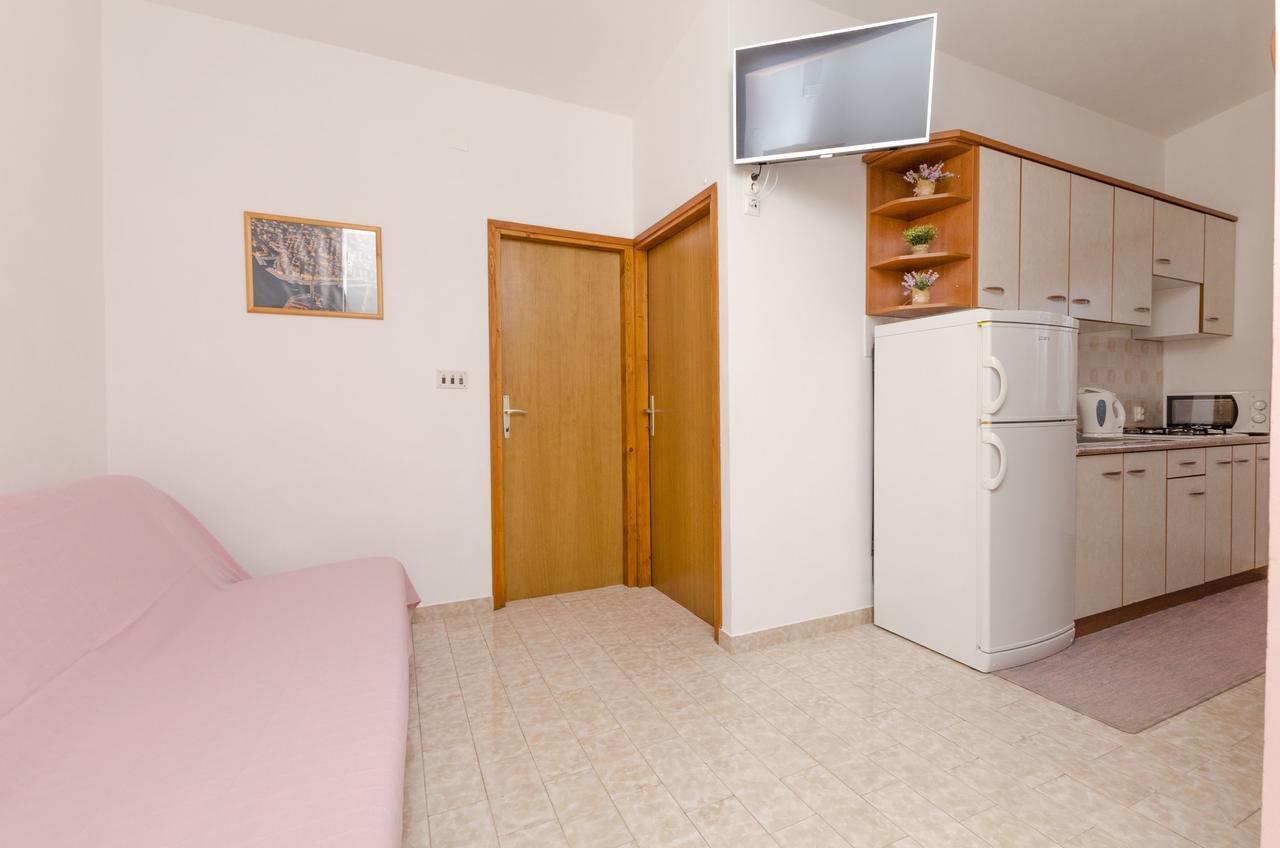 Apartments Spavalo Pag Town Kültér fotó