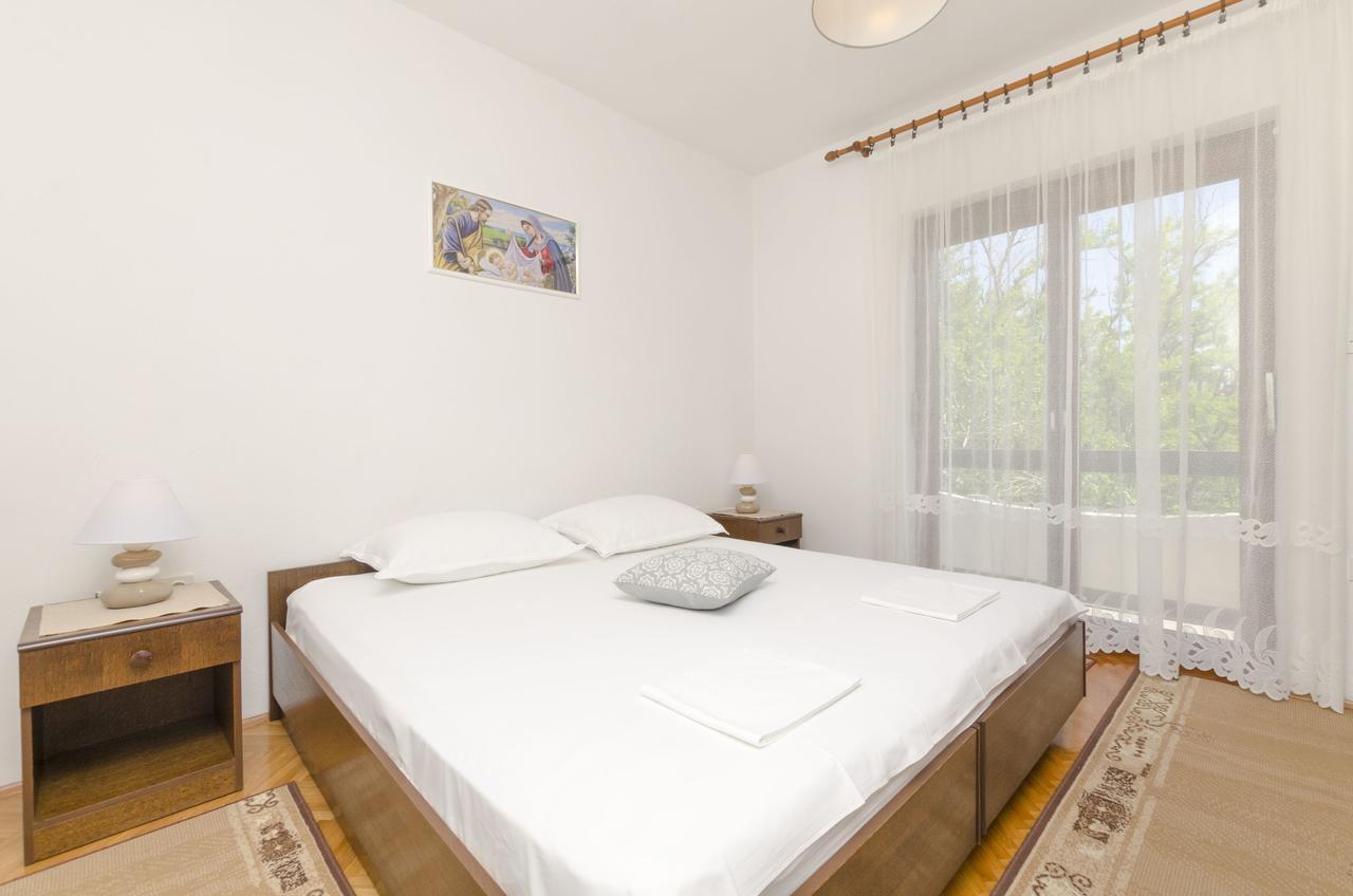 Apartments Spavalo Pag Town Kültér fotó